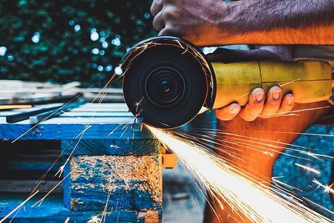 Building the Tap Room (Part 5)